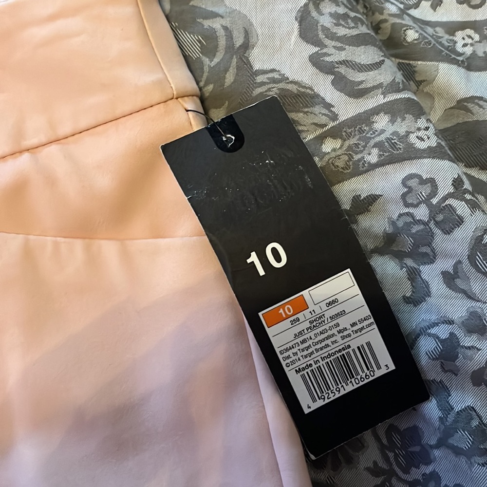 Womens dress shorts-NWT - Picture 3 of 4